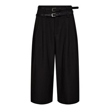 Haute L' Amitié - Michelle Belt Bermuda - Black